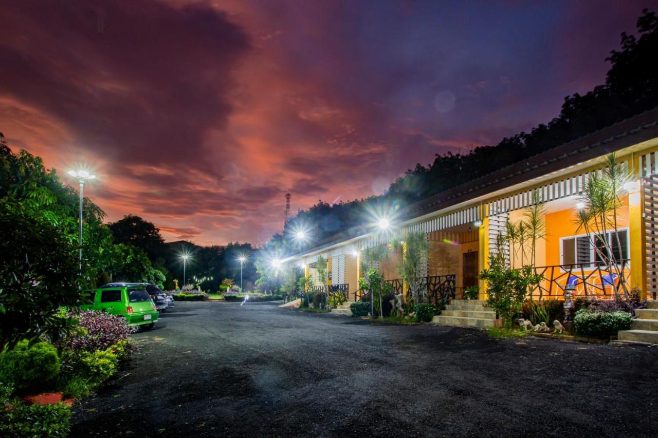 Baan Suan Mee Tang Hotel Chanthaburi Exterior foto