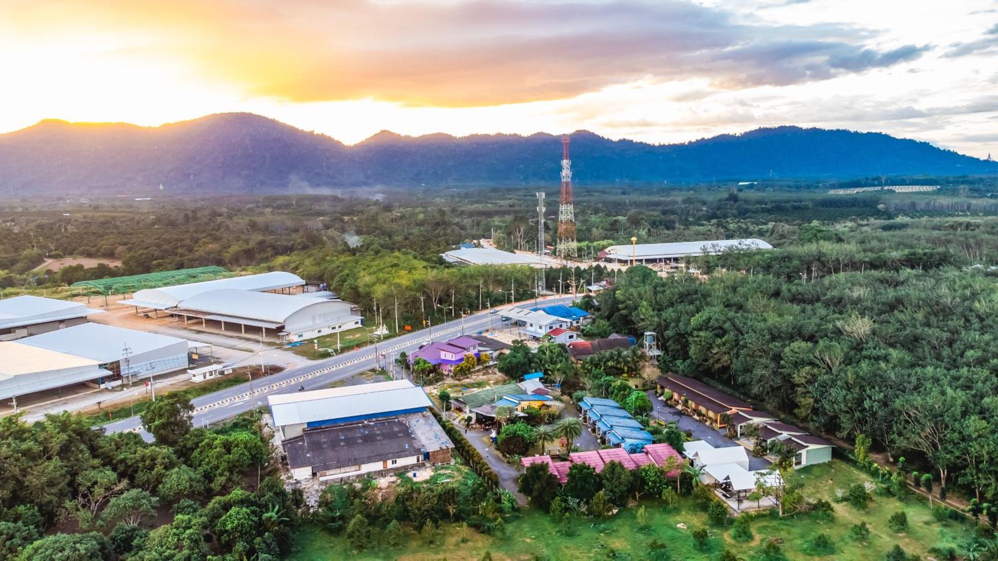 Baan Suan Mee Tang Hotel Chanthaburi Exterior foto