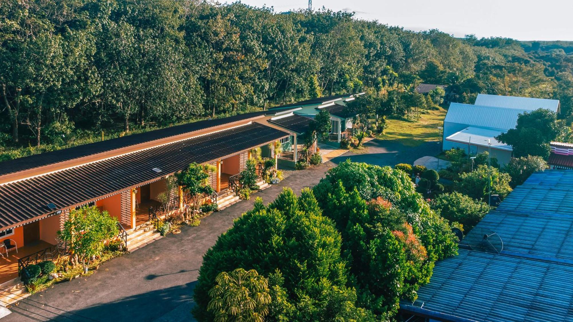 Baan Suan Mee Tang Hotel Chanthaburi Exterior foto