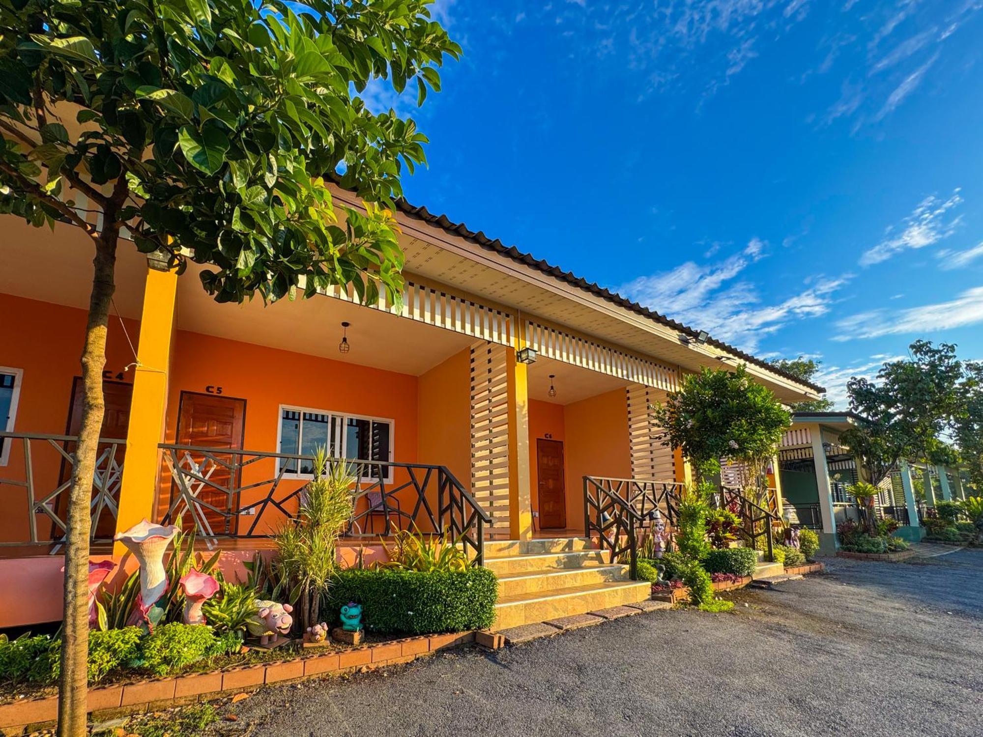 Baan Suan Mee Tang Hotel Chanthaburi Exterior foto